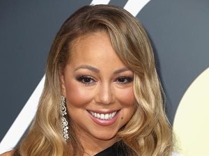 Mariah Carey Seksi di Golden Globes Setelah Operasi Penurunan Berat Badan