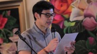 Surat itu dibacakan langsung oleh putra sulung Ahok, Nicholas Sean Purnama. Saat itu, Sean dan Vero tengah menghadiri acara buku Ahok di Mata Mereka. Di sela acara, Sean membuat kejutan. Momen ini direkam dalam video yang diunggah instagram Ahok. (Foto: Dok. Istimewa)