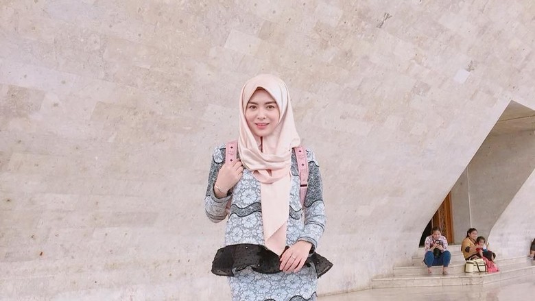 Ayana di Monas Jakarta (Dok. xolovelyayana/Instagram) Ayana di Monas Jakarta (Dok. xolovelyayana/Instagram)