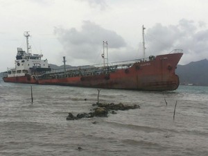 Sudah 5 Hari Kapal Kargo Masih Terdampar di Pandeglang