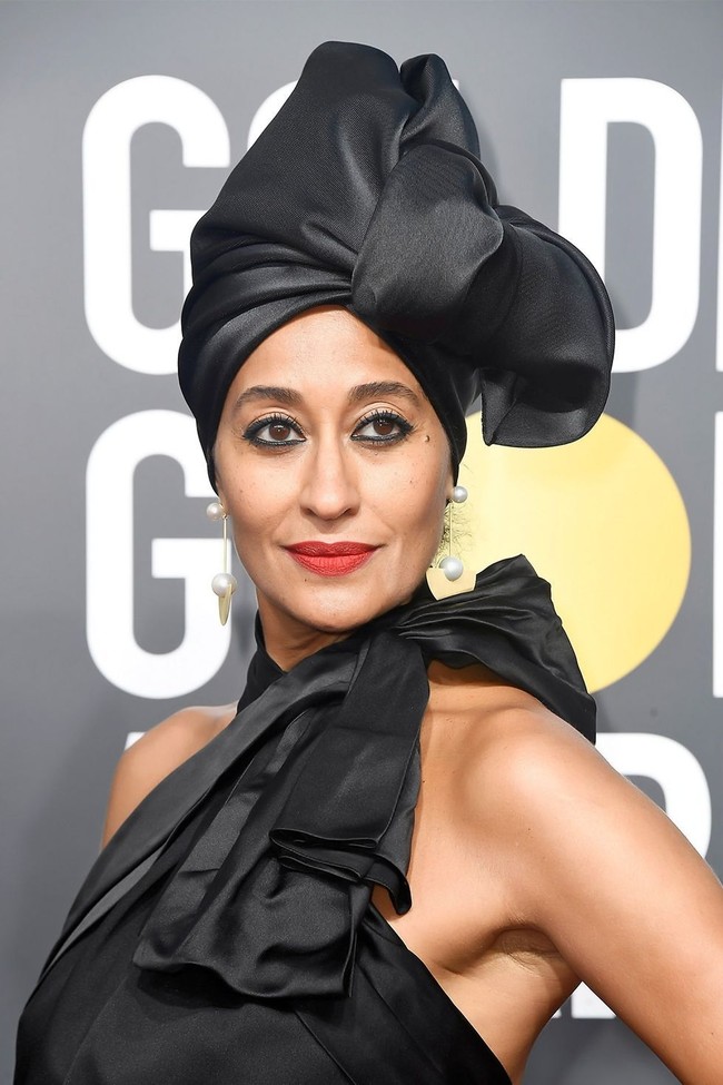 Punya suami dan anak adalah hal yang seharusnya dimiliki pada suatu titik. Lalu orang-orang bilang, Itulah poinnya jadi manusia, beranak cucu. Tapi kupikir di dunia ini sudah banyak sekali bayi, bukankah justru itu yang jadi masalah, terlalu banyak bayi? ucap aktris Tracee Ellis Ross. Foto: Getty Images