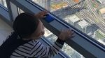 Foto: Gaya Rafatar di Gedung Tertinggi Sedunia, Bikin Gemas!