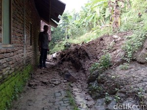 13 KK di Kabupaten Semarang Terancam Tanah Bergerak