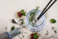 Masuk Museum, Pria Bertopeng Curi Botol Vodka Termahal di Dunia 