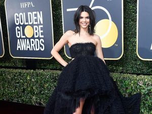 Tampil Pertama Kali di Golden Globe, Kendall Jenner Malah Dibully