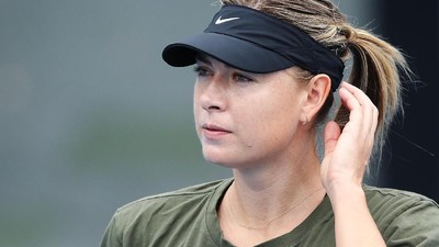 Memakai T-shirt dan Celana Pendek, Sharapova Jajal Rod Laver Arena