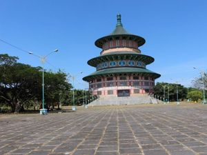 Pagoda Tian Ti, Tempat Bersejarah yang Wajib Dikunjungi di Surabaya