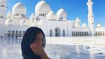 Foto: Masjid Putih yang Dikunjungi Raffi Ahmad dan Selebriti Dunia