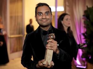 Bintang Serial TV Aziz Ansari Dituding Lakukan Pelecehan Seksual