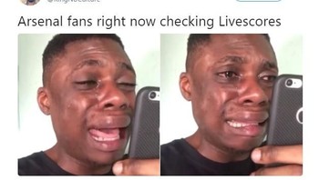 Semua reaksi fans Arsenal waktu cek live score. Foto: istimewa