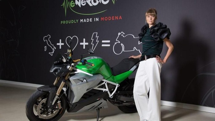 Mengenal CEO Cantik Perusahaan Motor Listrik Italia