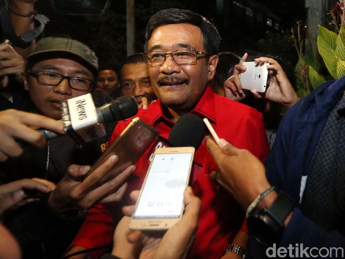 Djarot Saiful Hidayat bersama Sihar Pangaribuan Sitorus, menyambangi Kantor DPP PPP, Jakarta, Senin (8/1/2018). Mereka membahas Pilgub Sumut.