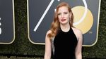 Pesona Para Selebriti Cantik Bergaun Hitam di Golden Globe 2018
