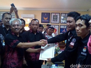Dua Pasangan Jalur Perseorangan Daftar ke KPU Kudus