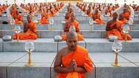 Bentuk Vihara itu terinspirasi dari kisah Buddha langsung. Oleh sebab itu, viharanya dibentuk seperti matahari terbit yang menyebarkan kebaikan dan kedamaian ke seluruh dunia (Reuters)