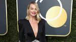 Pesona Para Selebriti Cantik Bergaun Hitam di Golden Globe 2018