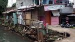 Deretan Rumah Semi Permanen di Jagakarsa