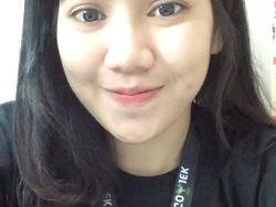 Kecantikan Driver Go-Jek ini Mirip Isyana Sarasvati