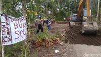 Setidaknya ada satu warga mengalami luka saat kericuhan mewarnai pembebasan lahan di Dusun Kragon II, Desa Palihan.