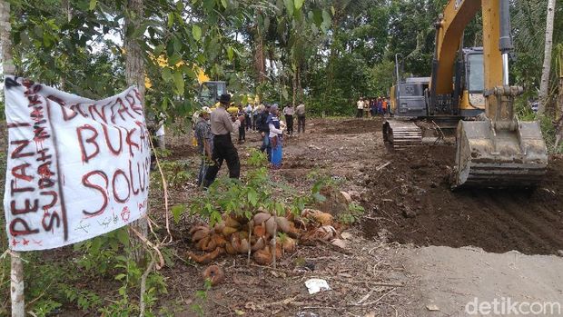 Warga Kulon  Progo  Hadang Pembebasan Lahan NYIA