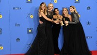 Hal serupa juga terjadi pada Nicole Kidman dan Reese Witherspoon yang bersaing di nominasi Best Actress. Kevin Winter/Getty Images.