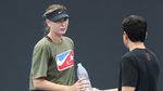Memakai T-shirt dan Celana Pendek, Sharapova Jajal Rod Laver Arena
