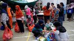 Pemegang KJP Dapat Paket Sembako Murah