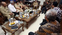 Bawaslu diminta bekerja optimal mengawasi adanya politik uang.
