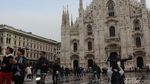 Foto: Merpati-merpati Cantik & Alun-alun Nyaman Kota Milan