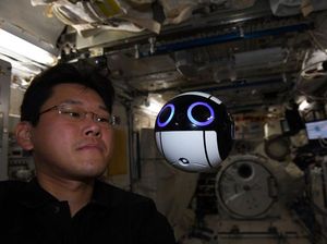 Usai Mengaku Tambah Tinggi 9 Cm, Astronot Jepang Minta Maaf