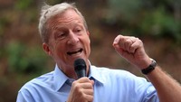 Tom Steyer (60), telah menghabiskan dana puluhan juta dolar AS untuk kampanye politik dan penjangkauan pemilih akar rumput sejak tahun 2016. 