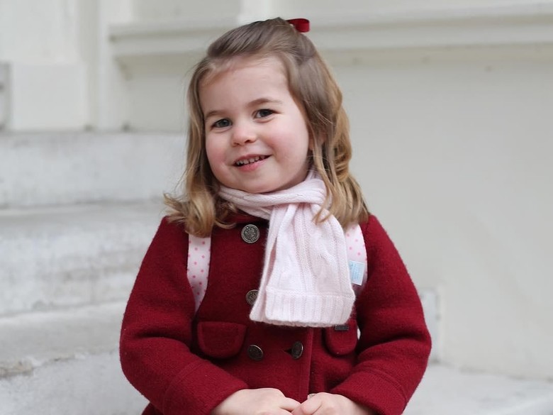 Di Usia Dua Tahun, Putri Charlotte Sudah Bicara Dua Bahasa Di Usia Dua Tahun, Putri Charlotte Sudah Bicara Dua Bahasa