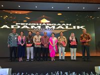 Penerima penghargaan Adam Malik Award 2018