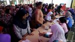 Pemegang KJP Dapat Paket Sembako Murah