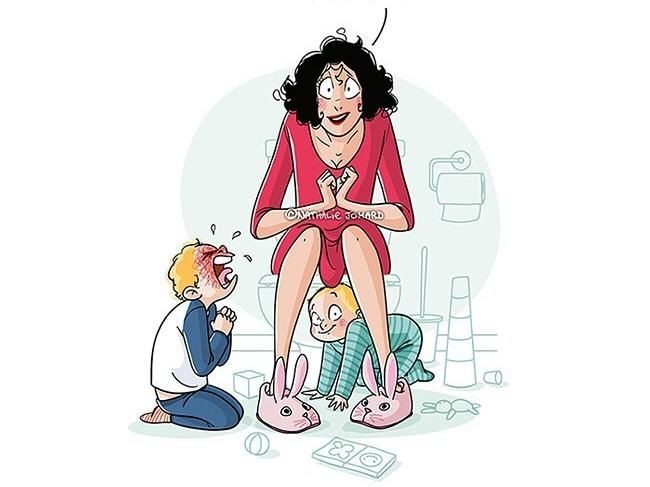 Ketika anak-anak tak bisa membiarkan ibunya bebas. Bahkan hanya untuk buang air di kamar mandi saja, buah hatinya akan selalu mengikuti dan mengganggunya. Foto: Instagram