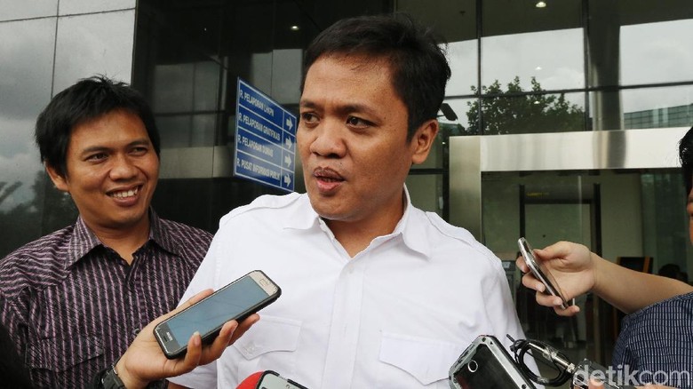 Absen Panggilan Polisi soal Mudik Neraka, Ini Kata Habiburokhman Absen Panggilan Polisi soal Mudik Neraka, Ini Kata Habiburokhman
