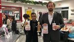 8 Momen Selebriti Bersama Makanan di Pagelaran Golden Globes