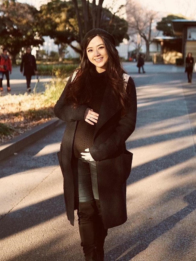 Franda dan Samuel Zylgwyn tengah menantikan kehadiran anggota baru di keluarga mereka. Rasa bahagia tentunya menyelimuti perasaan Samuel yang sudah tak sabar menjadi seorang ayah. Franda diprediksi akan melahirkan pada Mei mendatang. (Foto: Instagram)