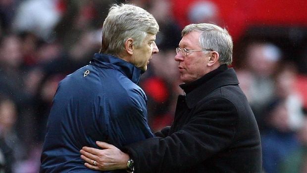 Arsene Wenger dan Sir Alex Ferguson pernah menaikkan tensi persaingan di Liga Primer Inggris. (