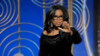 Oprah mulai didekati kesuksesan saat usai 32 tahun, yakni ketika acara The Oprah Winfrey Show pertama kali tayang pada tahun 1986. Paul Drinkwater/NBCUniversal via Getty Images