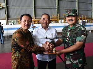Terima 6 Pesawat untuk TNI, Menhan Banggakan Produk Dalam Negeri