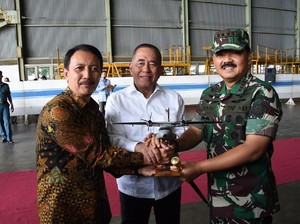 Terima 6 Pesawat untuk TNI, Menhan Banggakan Produk Dalam Negeri