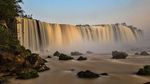 Foto: Air Terjun Raksasa di Perbatasan Dua Negara