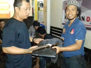 Polisi Tembak Spesialis Pembobol Brankas Perkantoran di Lombok