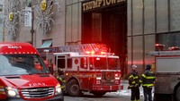 Bagian Trump Tower yang terbakar merupakan bagian atas. (Foto: Dok. REUTERS/Andrew Kelly)