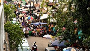 Semerawutnya Pasar Klender
