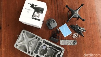 Semua perlengkapan dalam paket penjualan. Foto: Adi Fida Rahman/detikINET