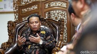 Dalam pertemuan, Abhan menjelaskan soal proses pendaftaran pilkada 2018 kepada Tjahjo. Disampaikan juga mengenai potensi adanya fenomena calon tunggal dalam pilkada 2018.