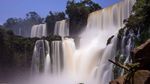 Foto: Air Terjun Raksasa di Perbatasan Dua Negara