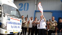 Operasi pasar dimulai pukul 07.30 WIB yang dihadiri oleh Menteri Perdagangan, Enggartiasto Lukita, dan Direktur Utama Perum Bulog, Djarot Kusumayakti.